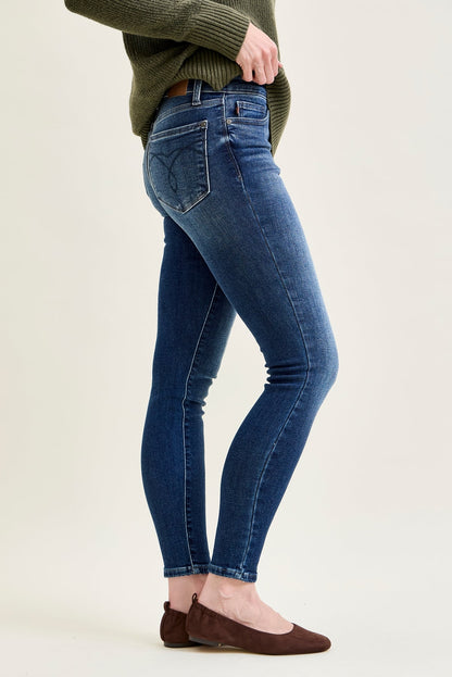 Lillian Mid Rise ThermaDENIM Skinny Jeans